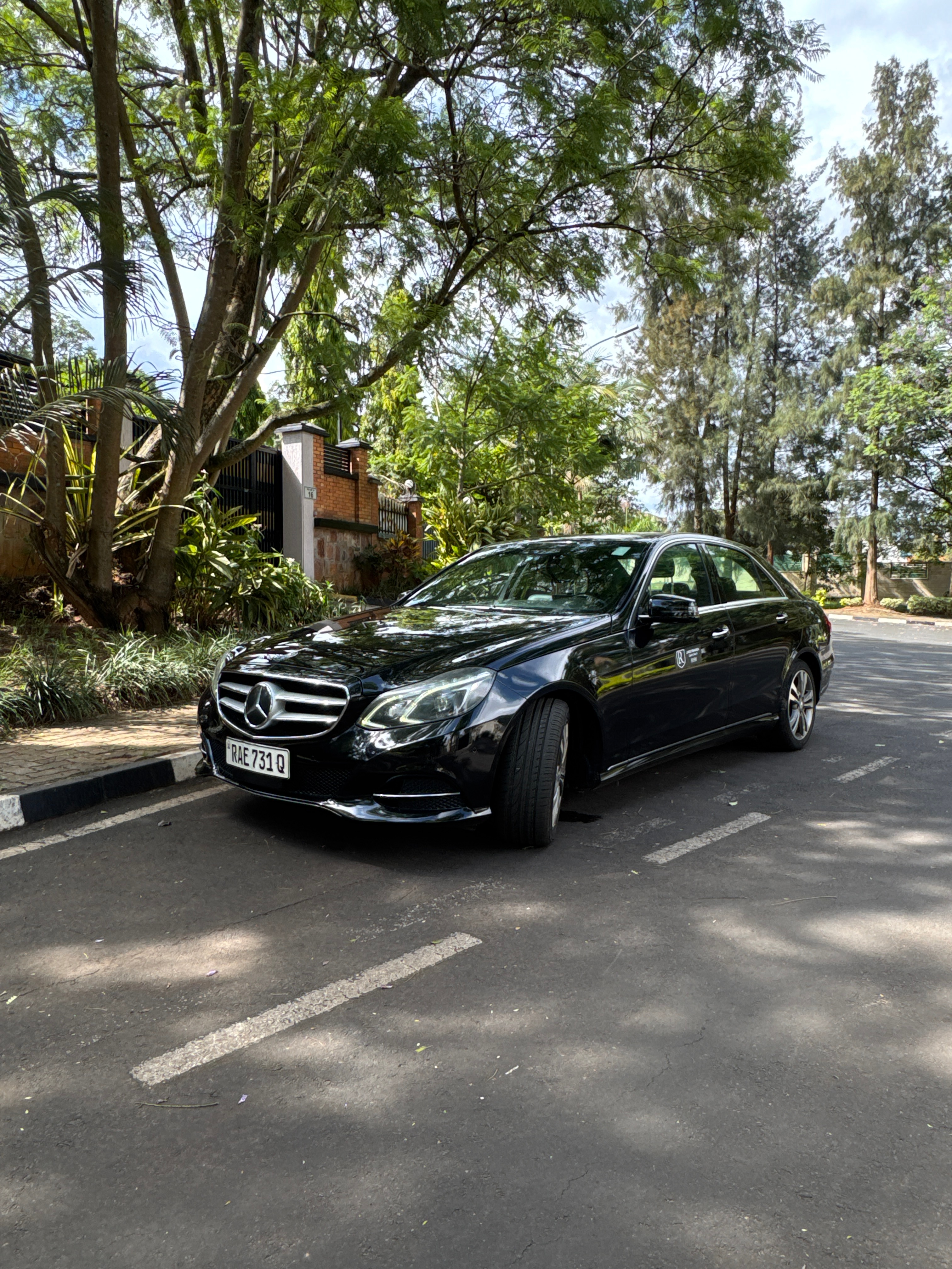 Mercedes-Benz E-Class view 3